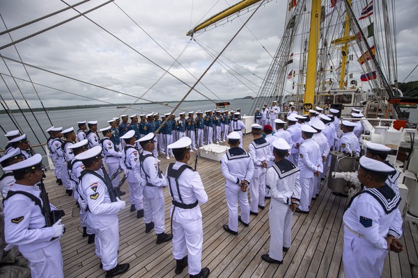 Pengalaman Taruna di Akmil AL: Cerita dari Dalam Kampus