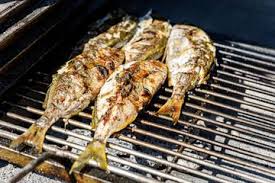 Cara Mengatasi Ikan Bakar Agar Tidak Lengket Di Panggangan: Harus Dioles Minyak Goreng Terlebih Dahulu