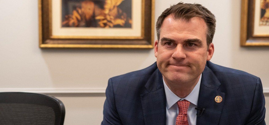 Remehkan COVID-19, Kevin Stitt Dicap Sebagai Gubernur Terbodoh Tangani Pandemi