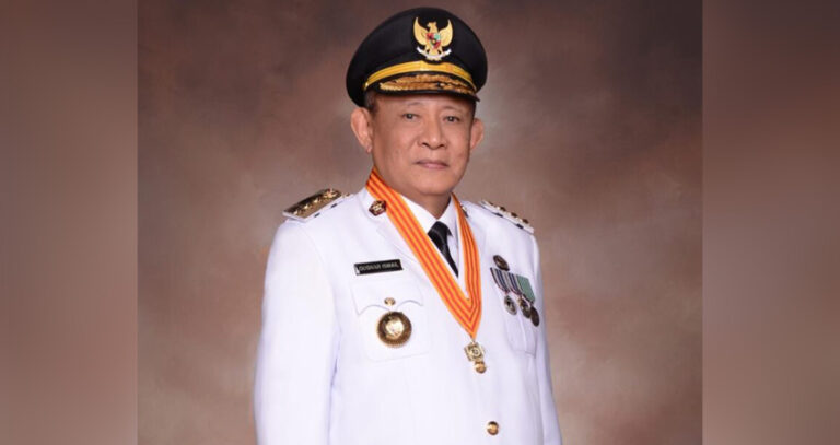 Profil Gubernur Gusnar Ismail: Pemimpin Visioner dari Tanah Serambi Madinah