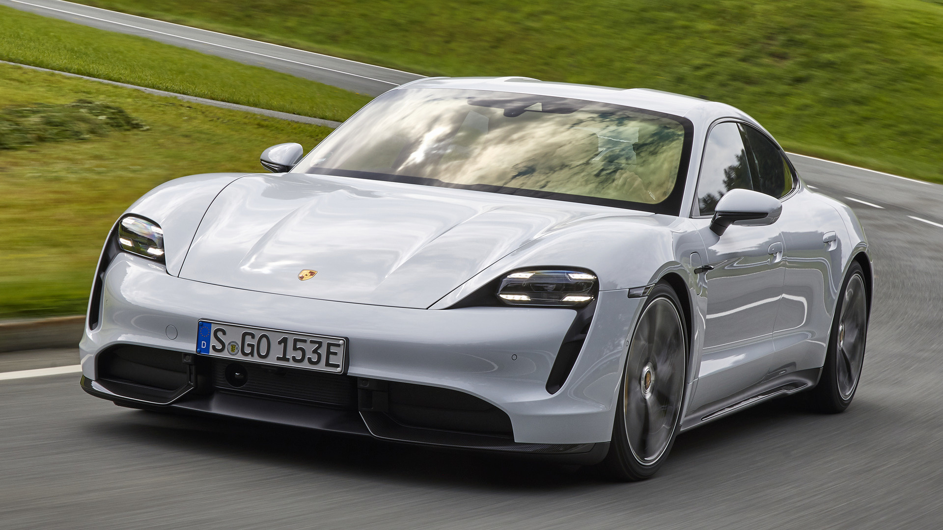 Keunggulan Personalisasi Layar Digital pada Porsche