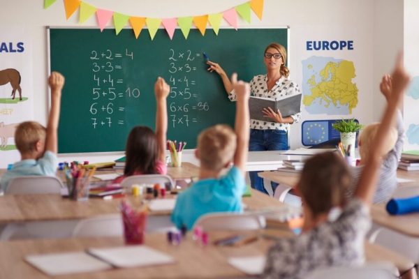 Jurusan Pendidikan Guru Sekolah Dasar (PGSD): Rekomendasi Kampus Negeri dan Swasta Terbaik