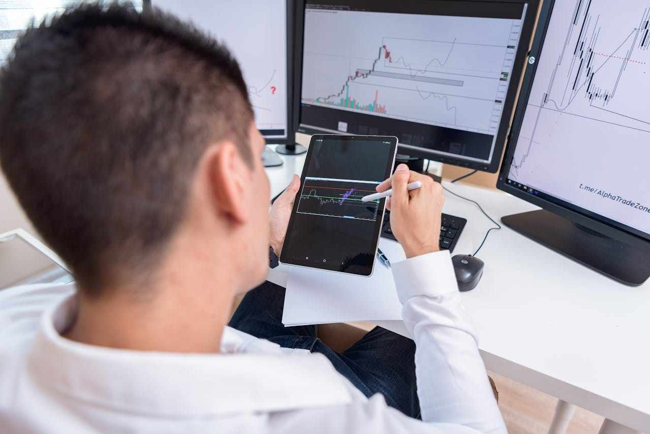 Real-Time Monitoring: Keunggulan Sistem Pantau Otomatis untuk Bisnis Modern