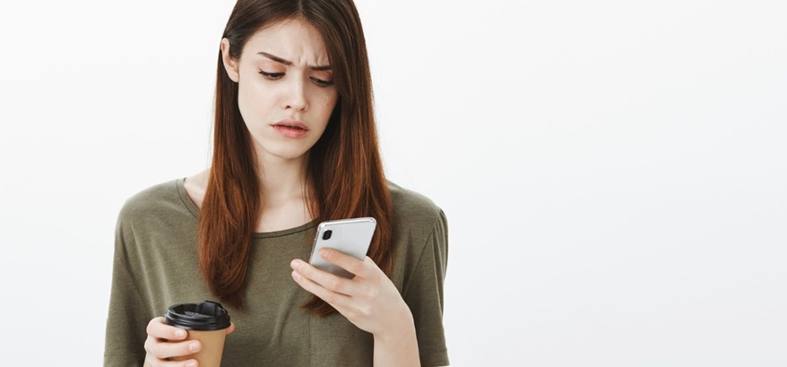 FOMO (Fear of Missing Out), Bagaimana Media Sosial Membentuk Kecemasan Digital?
