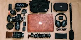 Daftar Peralatan Vlogger yang Wajib Dimiliki oleh Pemula