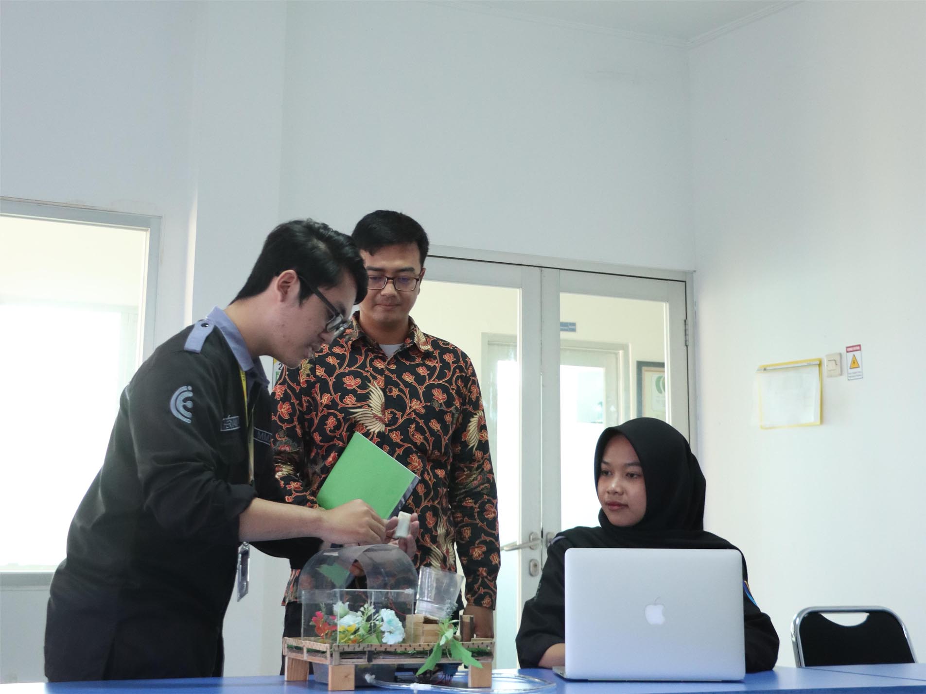 Bagaimana Cara Menentukan Kampus dengan Jurusan Teknik Industri yang Sesuai Minat?
